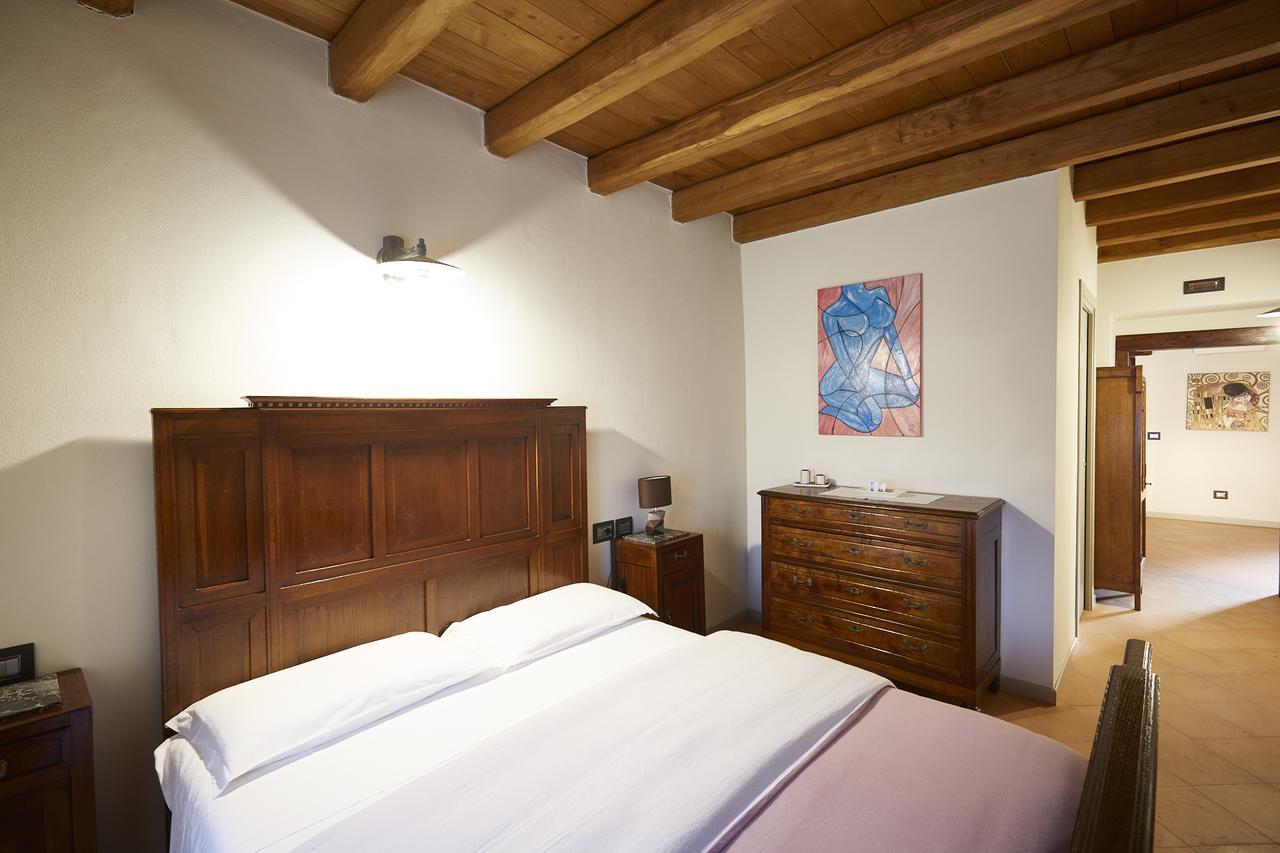 Bed and Breakfast Palazzo Eleonora Monasterolo del Castello Exteriér fotografie